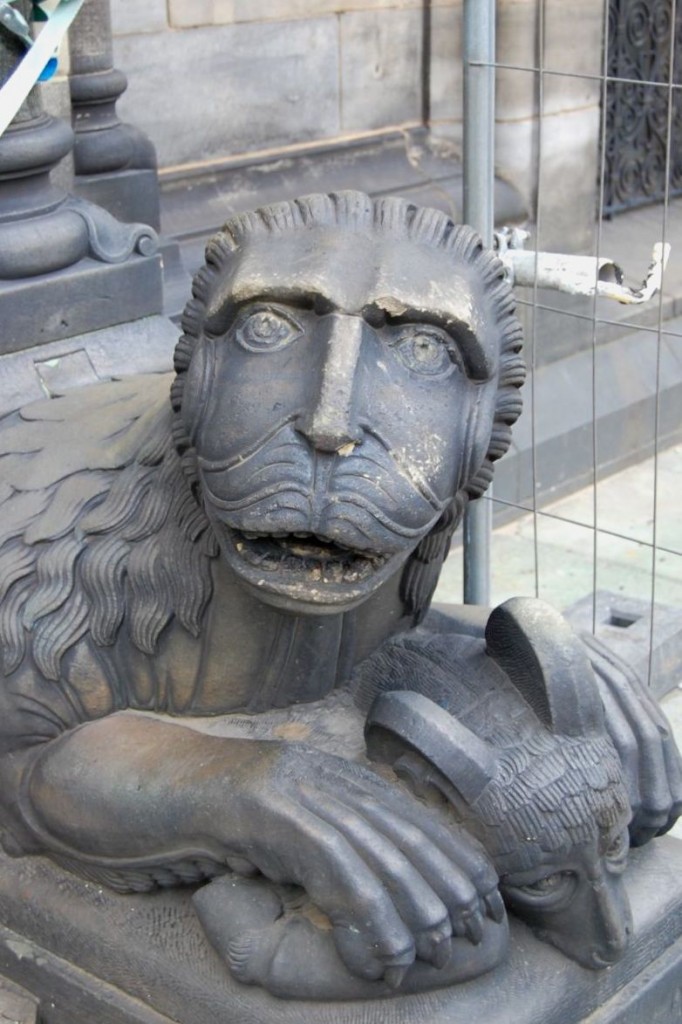Lion at St. Petri-Dome, Bremen, 2009