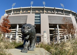 Mike the Tiger statue at the West entrance to LSU Tiger Stadium